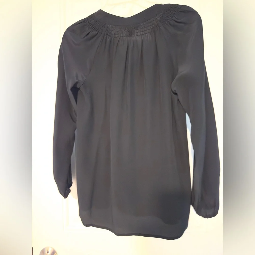 Lilly Pulitzer Black Silk Elsa Blouse XS Like New - Picture 6 of 16